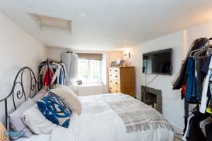Bedroom- click for photo gallery